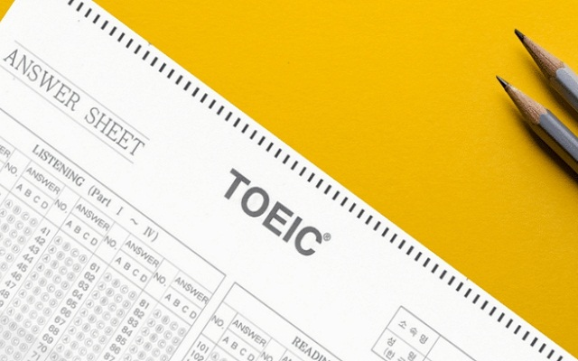 TOEIC - chứng chỉ ngoại ngữ quen thuộc với các bạn học sinh và nhân viên văn phòng