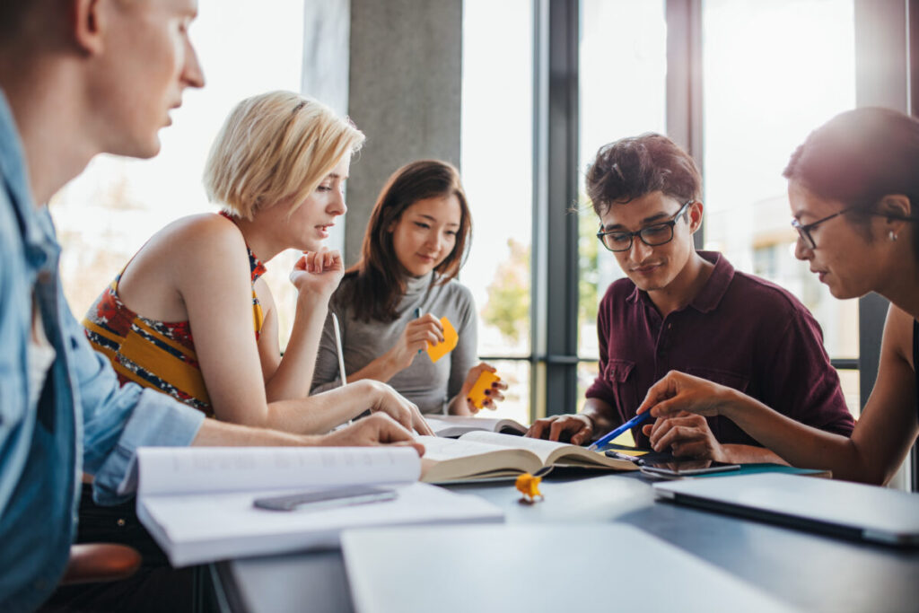 lợi ích không ngờ của tấm bằng IELTS